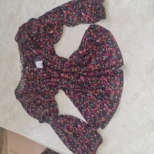 Woman long sleve blouse